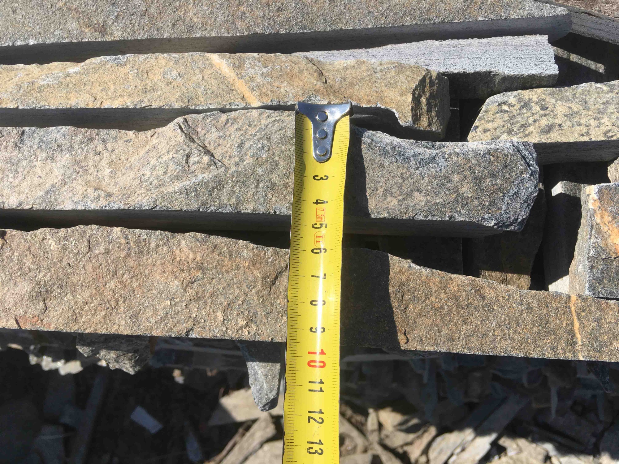 Горбушка златолит мультиколор для облицовки купить в Туймазах