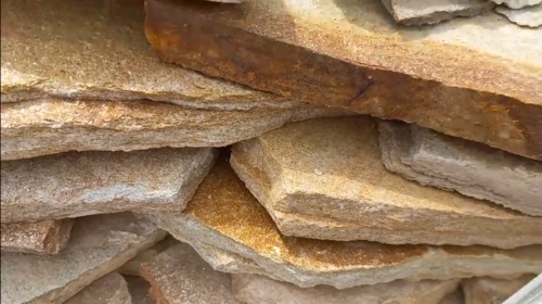 Плитняк златолит жёлтый золотистый для отмостки купить в Туймазах