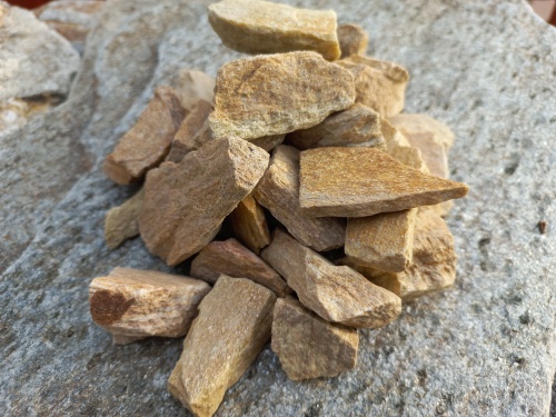 Златолит жёлтый декоративная каменная крошка купить в Туймазах