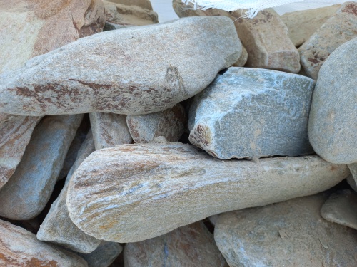 Златолит жёлтый, жёлто-зелёный глыбки и валуны для ланшафтного дизайна купить в Туймазах