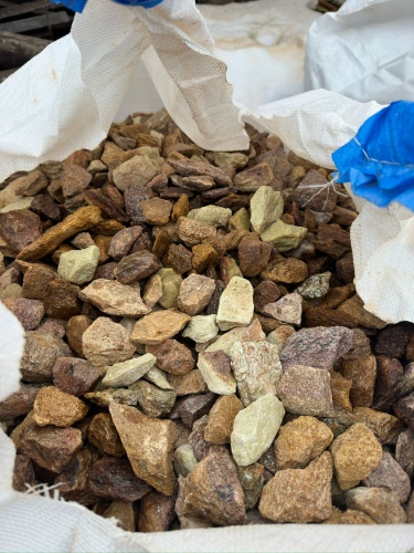 Златолит персиковый декоративная каменная крошка купить в Туймазах