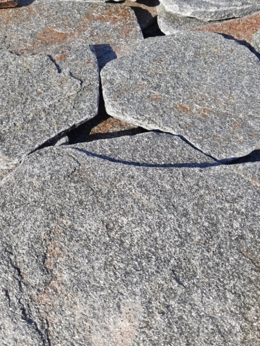 Златолит серебристый галтованный для лестниц купить в Туймазах