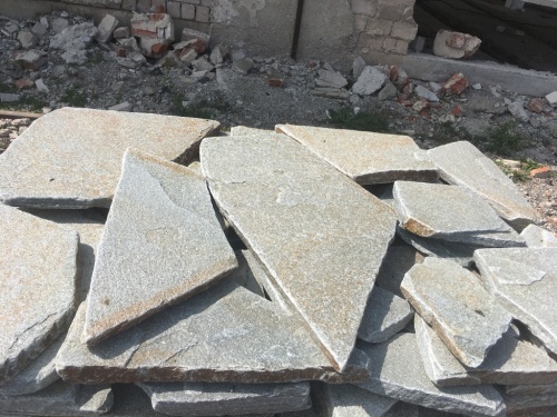 Златолит серебристый галтованный для лестниц купить в Туймазах